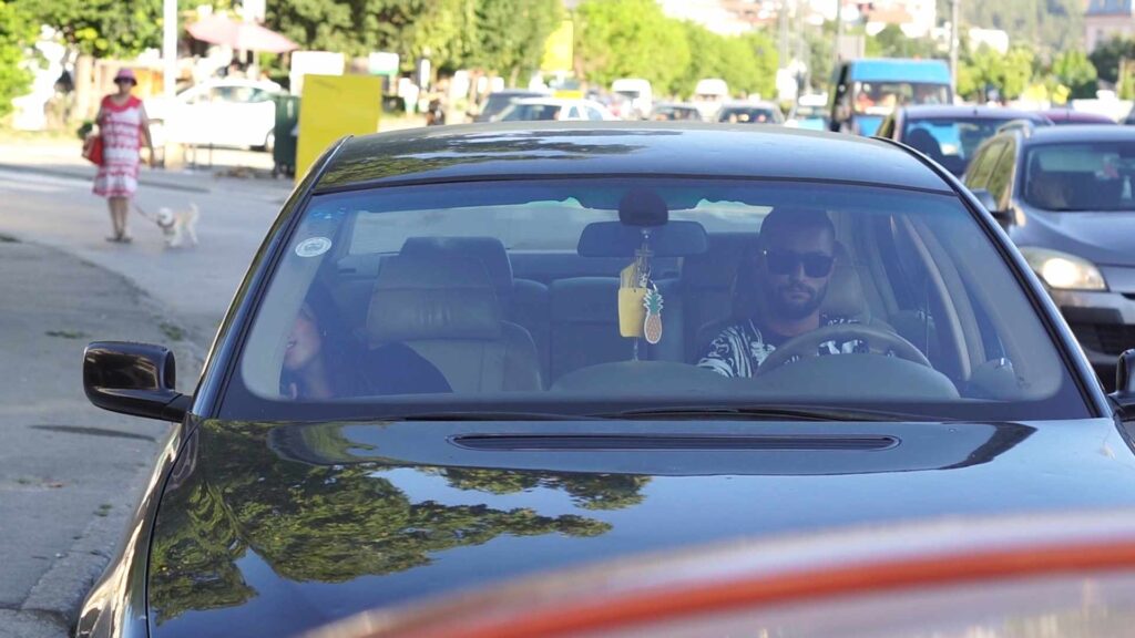 Жал за ефтина