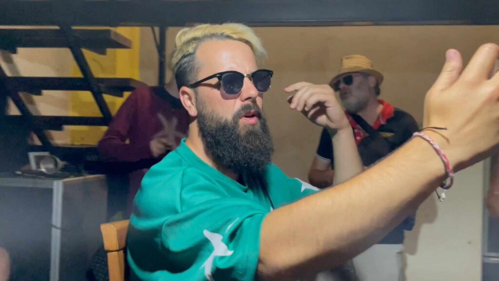 Жал за ефтина