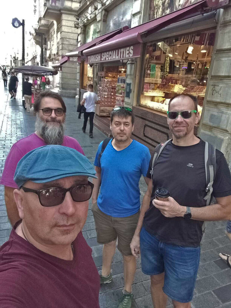 Ларта во Истанбул