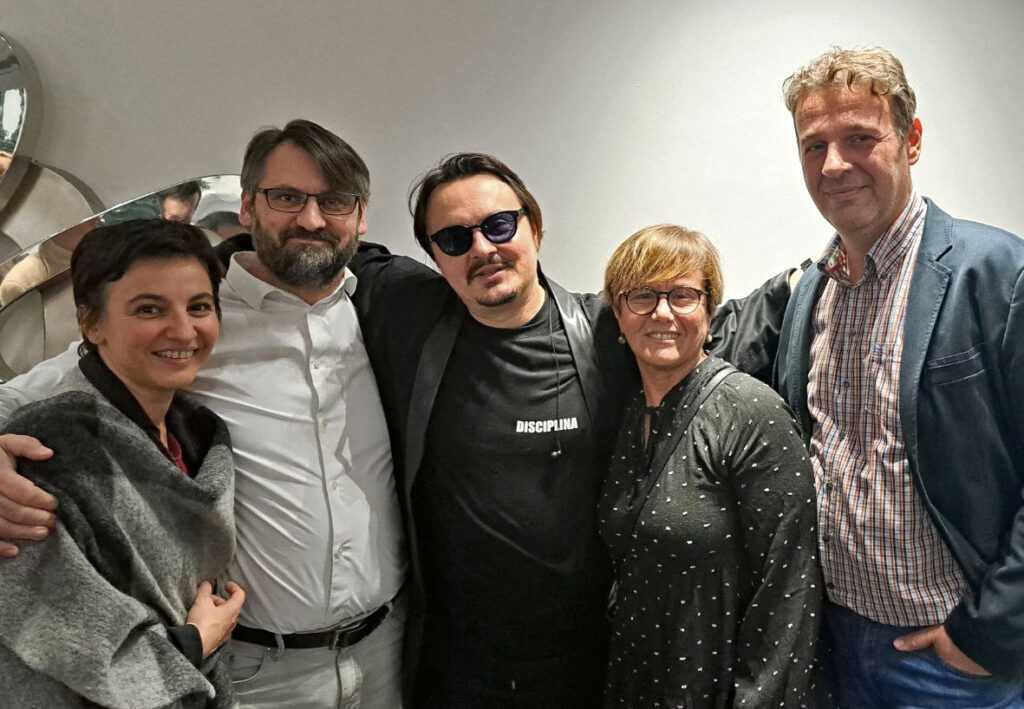 Дружење и фотографирање со Пере по завршениот концерт / Филхармонија, Скопје / 11.11.2023