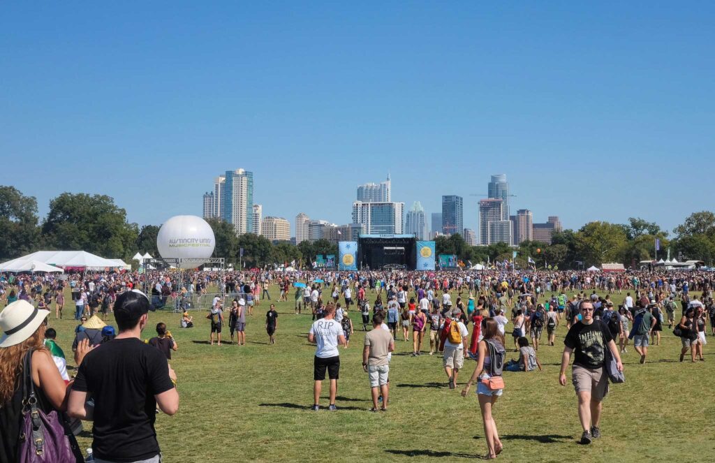 ACL 2015 skyline by Lars Plougmann CC BY SA 20 DEED