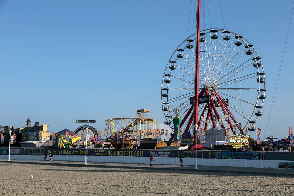 Ocean City overlooking amusement park