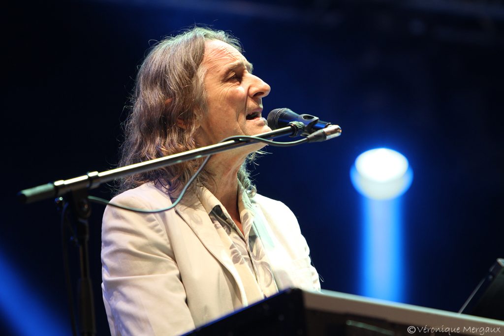 Roger Hodgson - Band Breakfast in America Tour 2012, the legendary voice and co-founder of Supertramp in concert in Luxembourg - Photo by Véronique Mergaux - Flickr - CC BY-SA 2.0 - one of the classic rock artists of the 70s