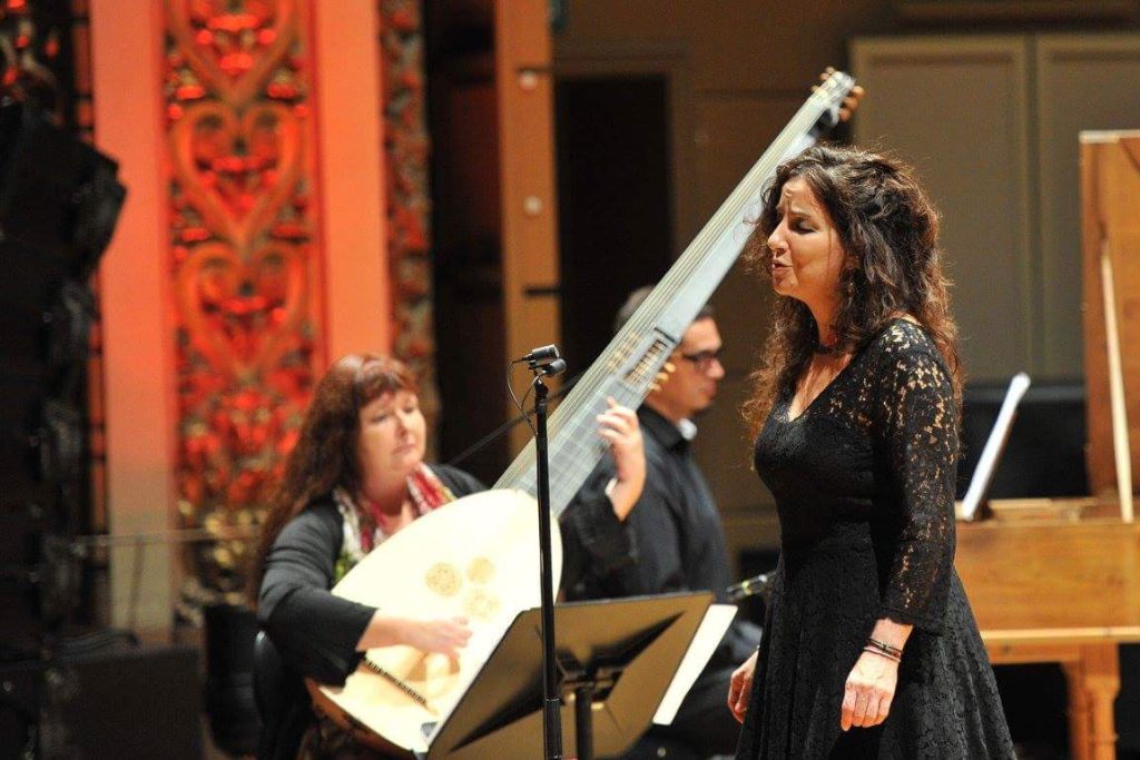 Катерина Пападопулу - настап во живо